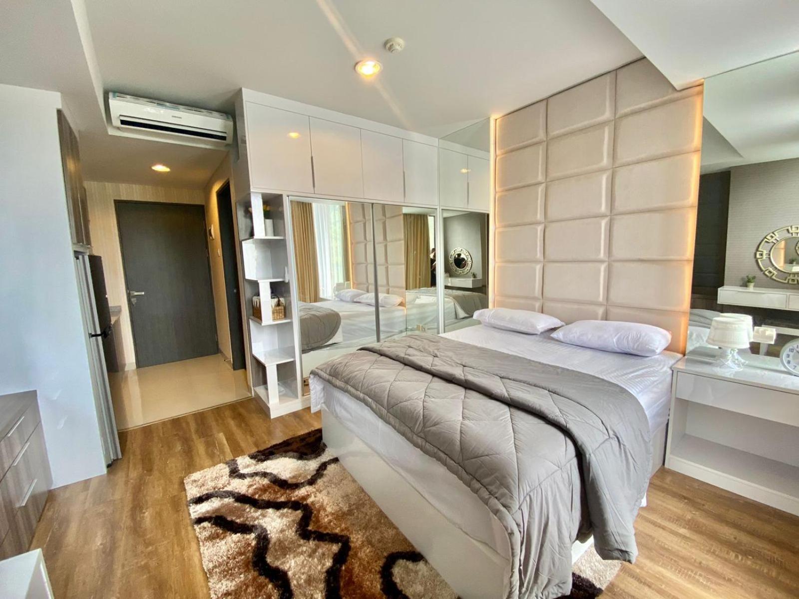 Aesthetic In Corner Apartemen *